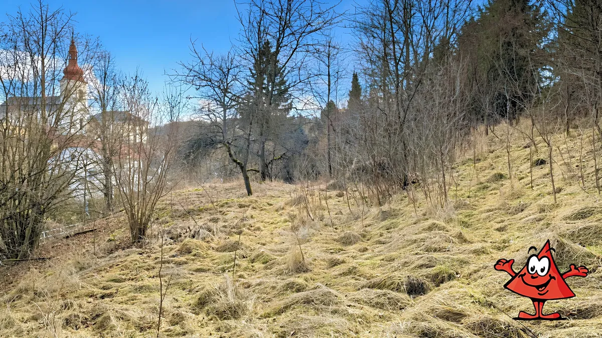 Prodej stavebního pozemku 1372 m²